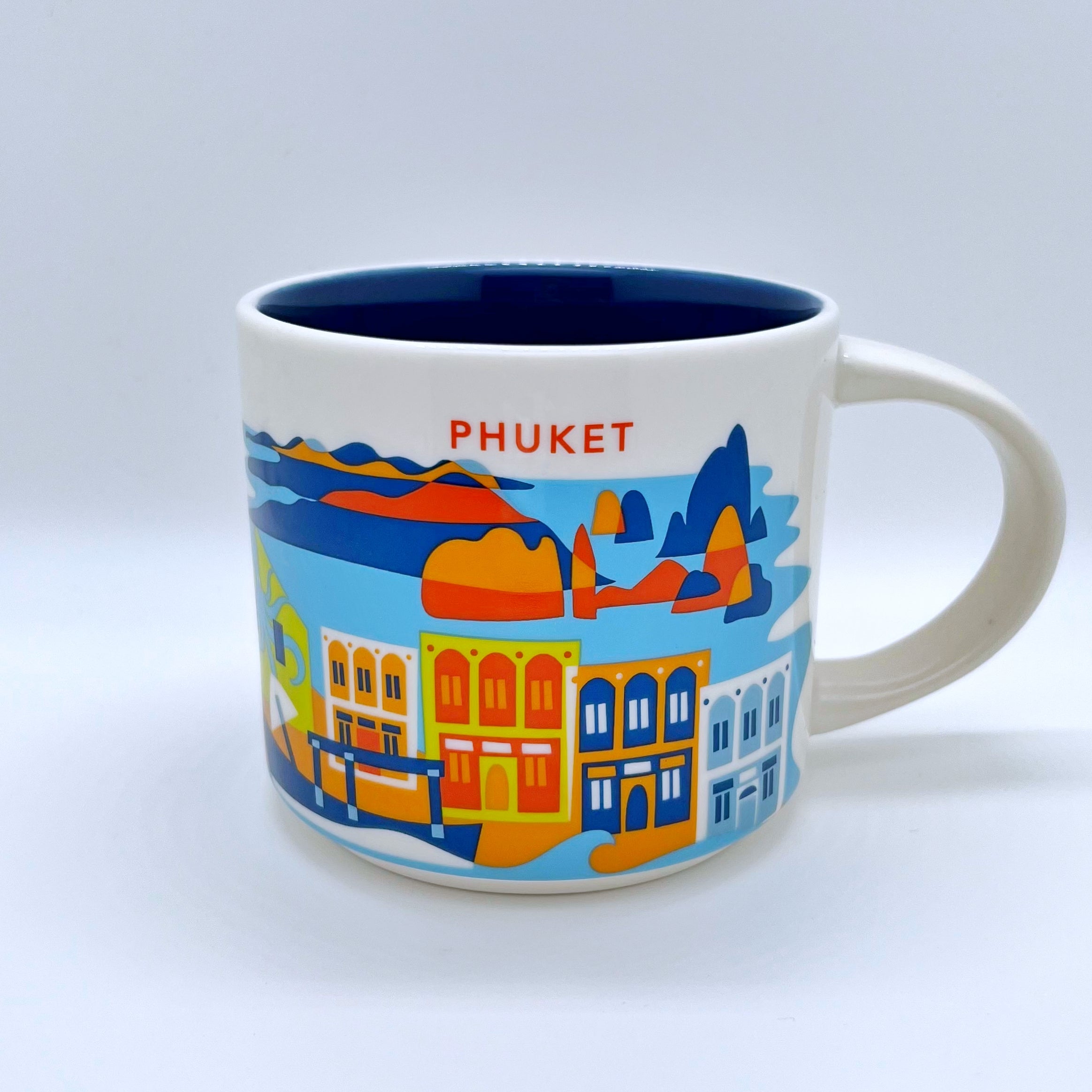 Kaffee Cappuccino oder Tee Tasse von Starbucks mit gemalten Bildern aus der Stadt Phuket