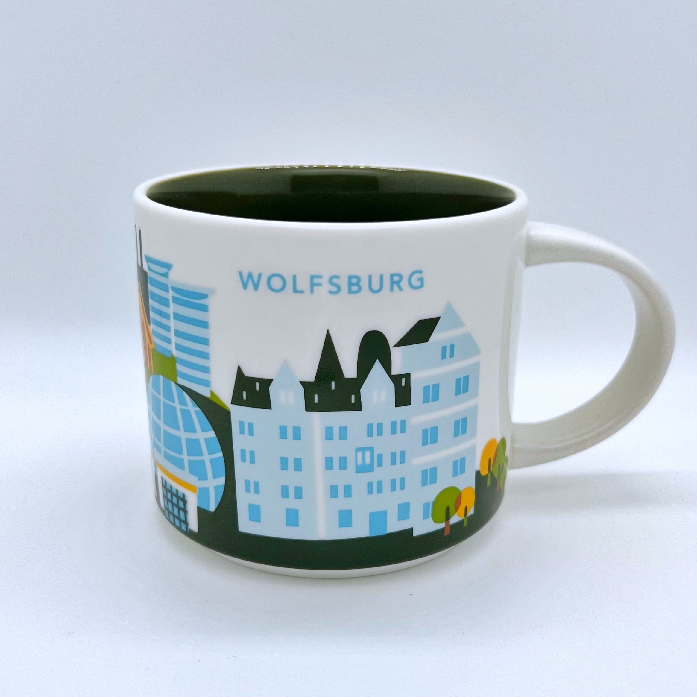 Kaffee Tee und Cappuccino Tasse von Starbucks mit gemalten Bildern aus der Stadt Wolfsburg
